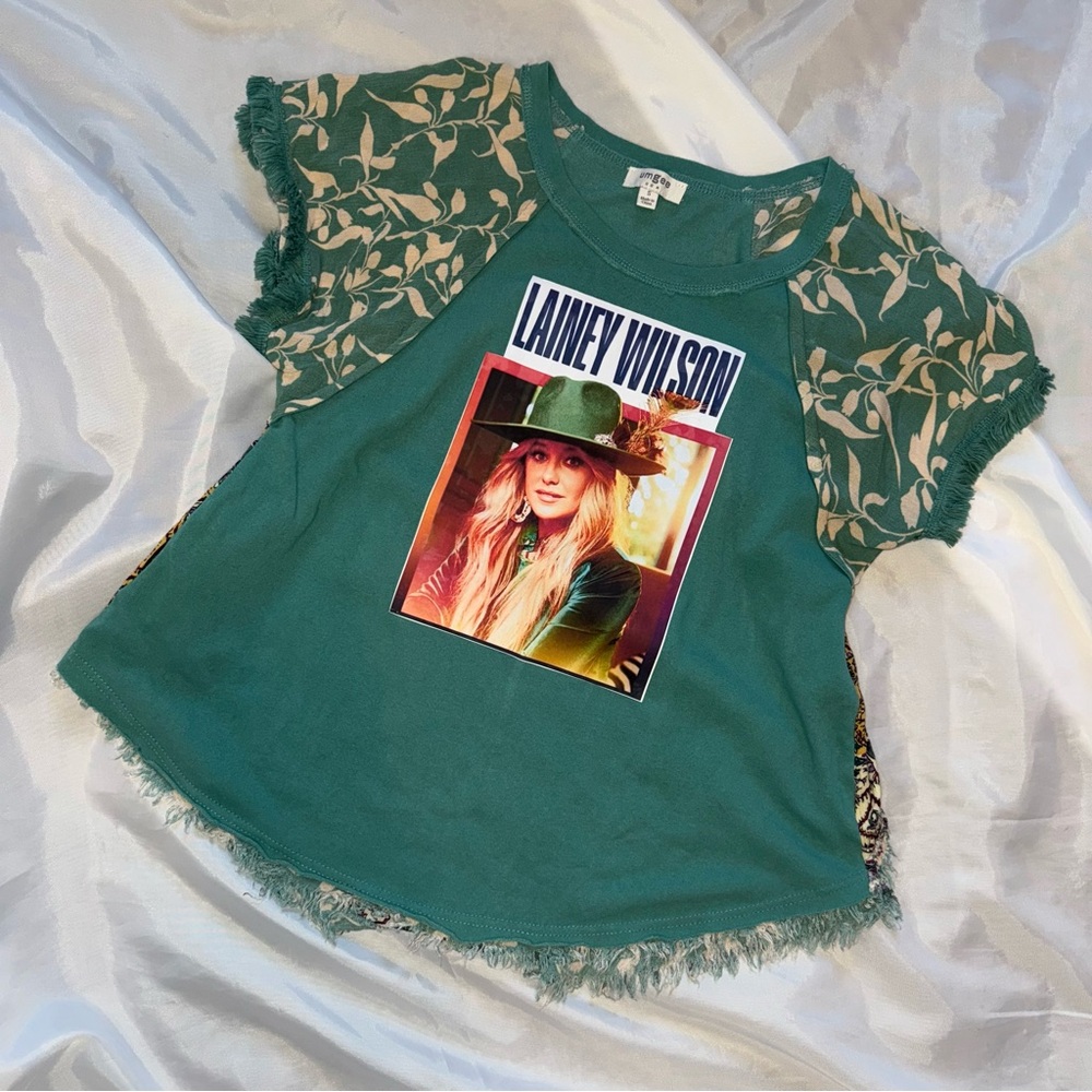 Lainey Wilson BOHO Country Western Short Sleeve Top Shirt T-Shirt‎ Unique Ladies - Picture 5 of 13